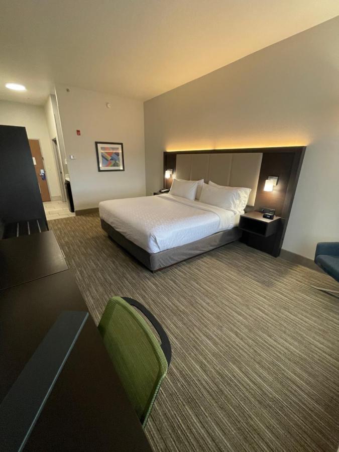 Holiday Inn Express Hotel & Suites Las Vegas By Ihg Exterior foto